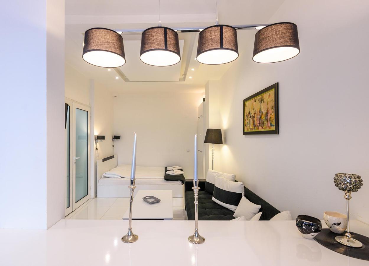 Zero-Waste Studio Apartment In Central Sofia Buitenkant foto